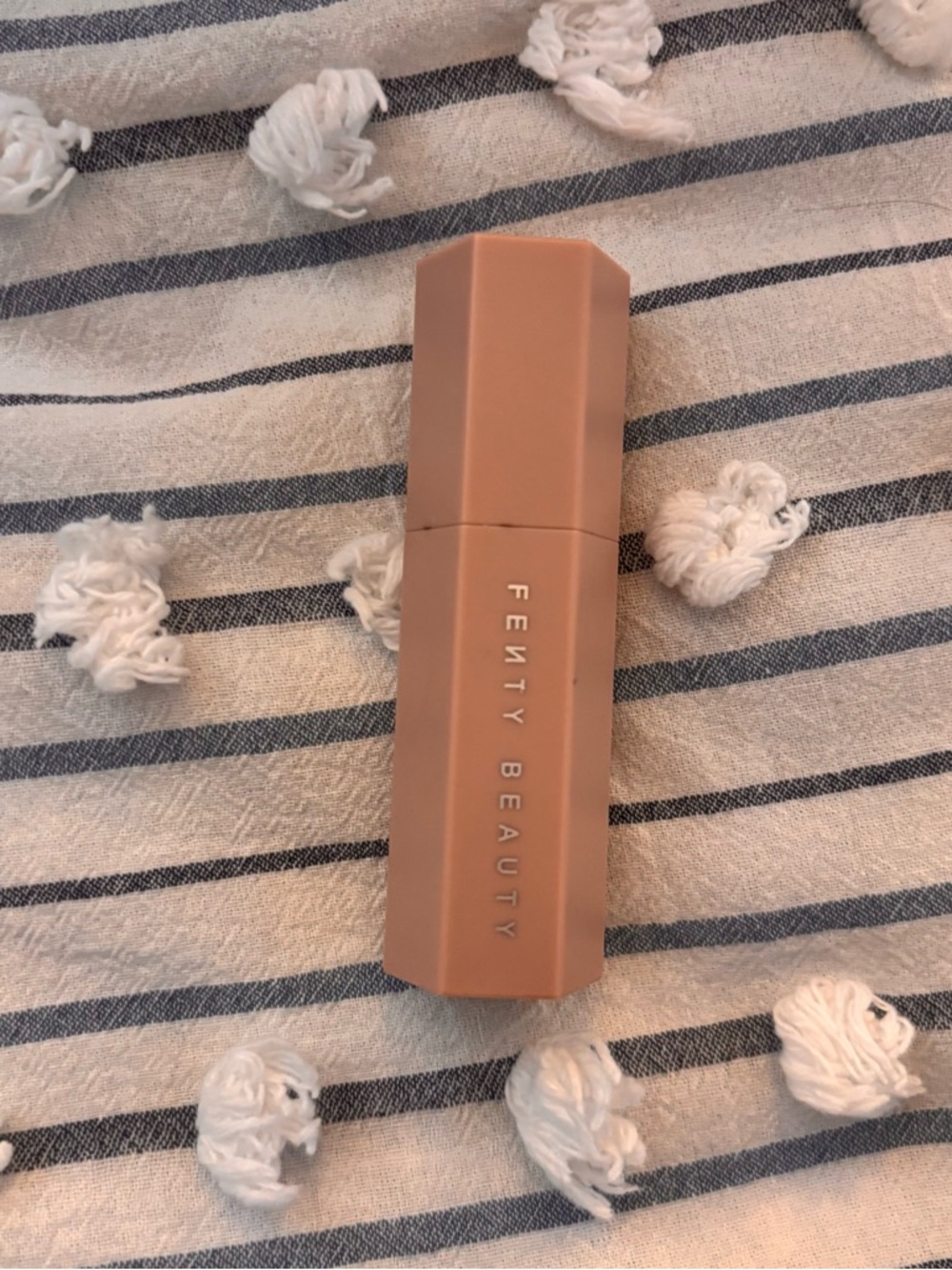 Fenty Beauty Nude Tan contour Stick